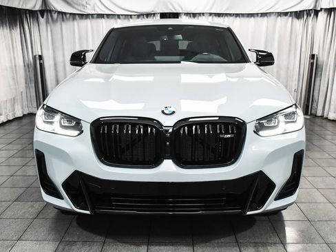 Used 2024 BMW X4 M40i w/ Premium Package image 2