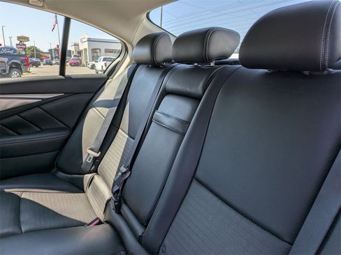 Used 2018 INFINITI Q50 Sport image 13