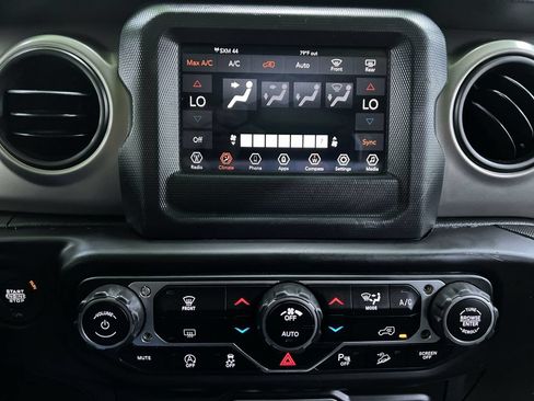 Used 2020 Jeep Wrangler Unlimited Sport AWD/4WD image 23