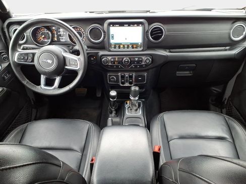 Used 2018 Jeep Wrangler Unlimited Sahara image 19