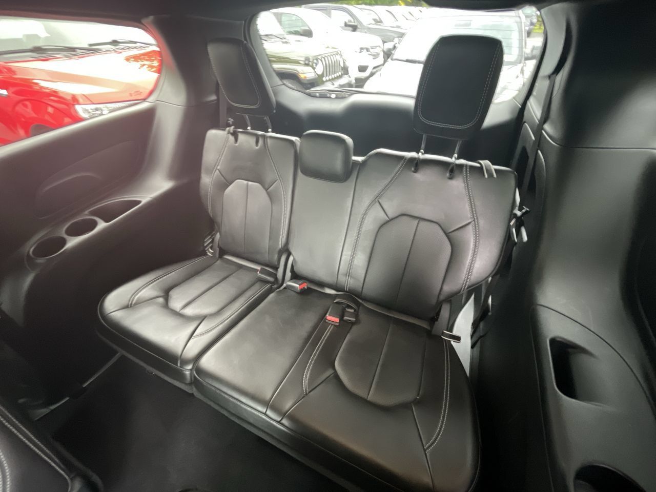 Used 2024 Chrysler Pacifica Touring-L w/ S Appearance Package FWD image 38