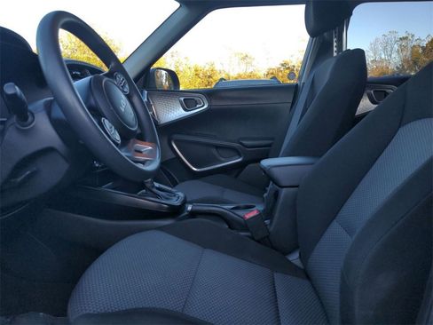 Used 2023 Kia Soul LX w/ Option Group 015 image 11