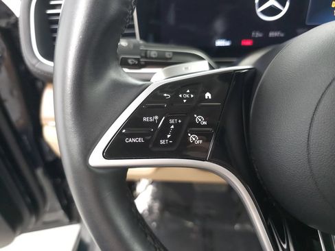 Used 2025 Mercedes-Benz GLE 350 4MATIC image 11