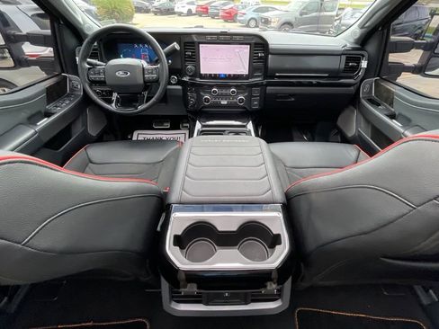 Used 2024 Ford F250 Lariat w/ Lariat Ultimate Package AWD/4WD image 31