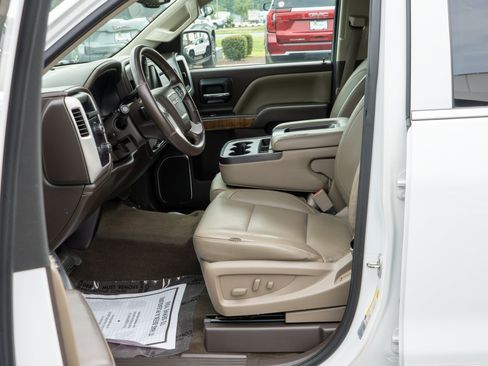 Used 2015 GMC Sierra 1500 SLT w/ SLT Preferred Package AWD/4WD image 26