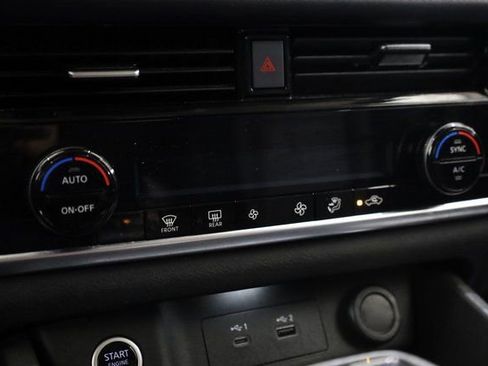 Used 2021 Nissan Rogue SV image 22