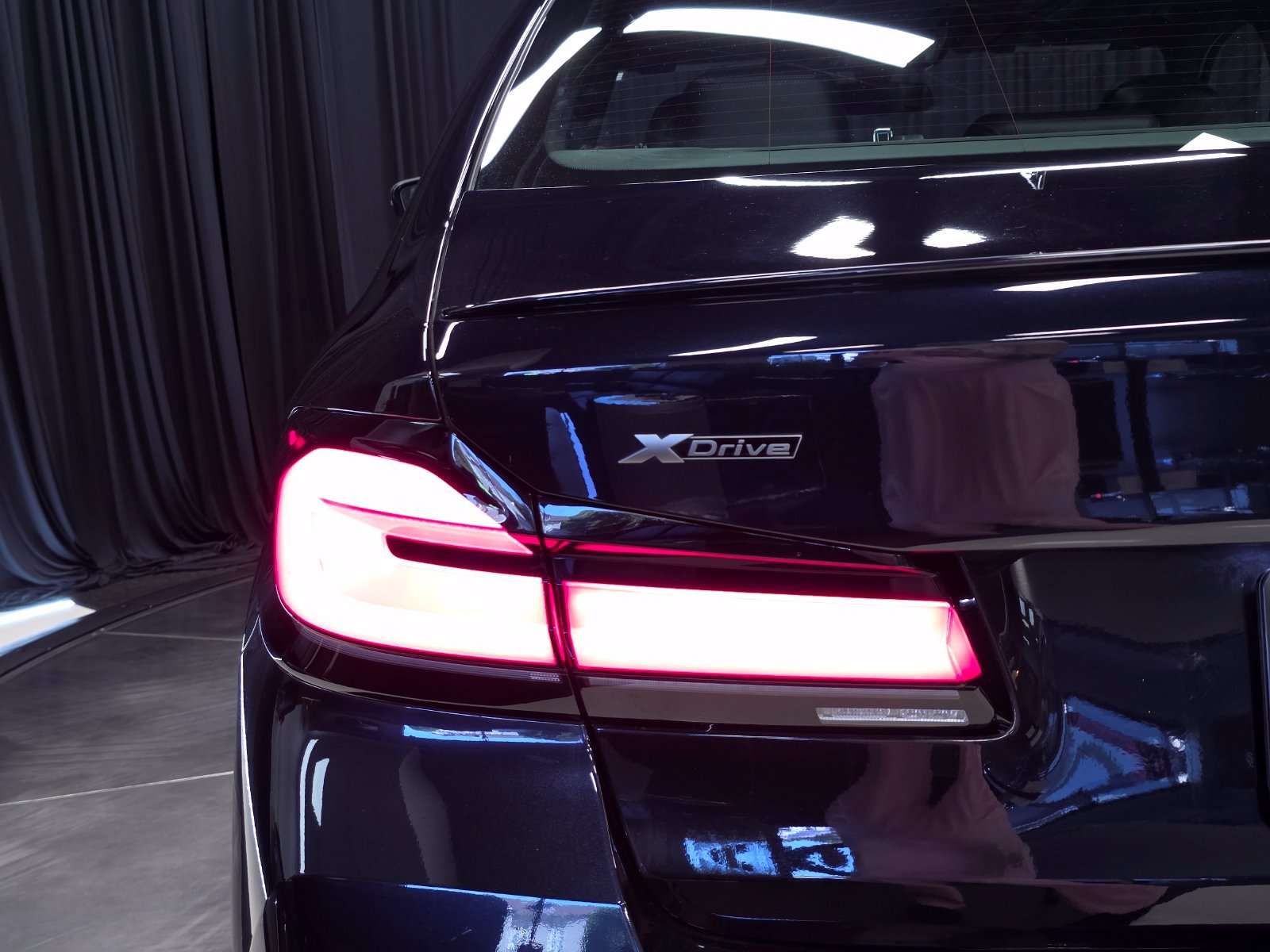 Used 2023 BMW M550i xDrive w/ Executive Package AWD/4WD image 4
