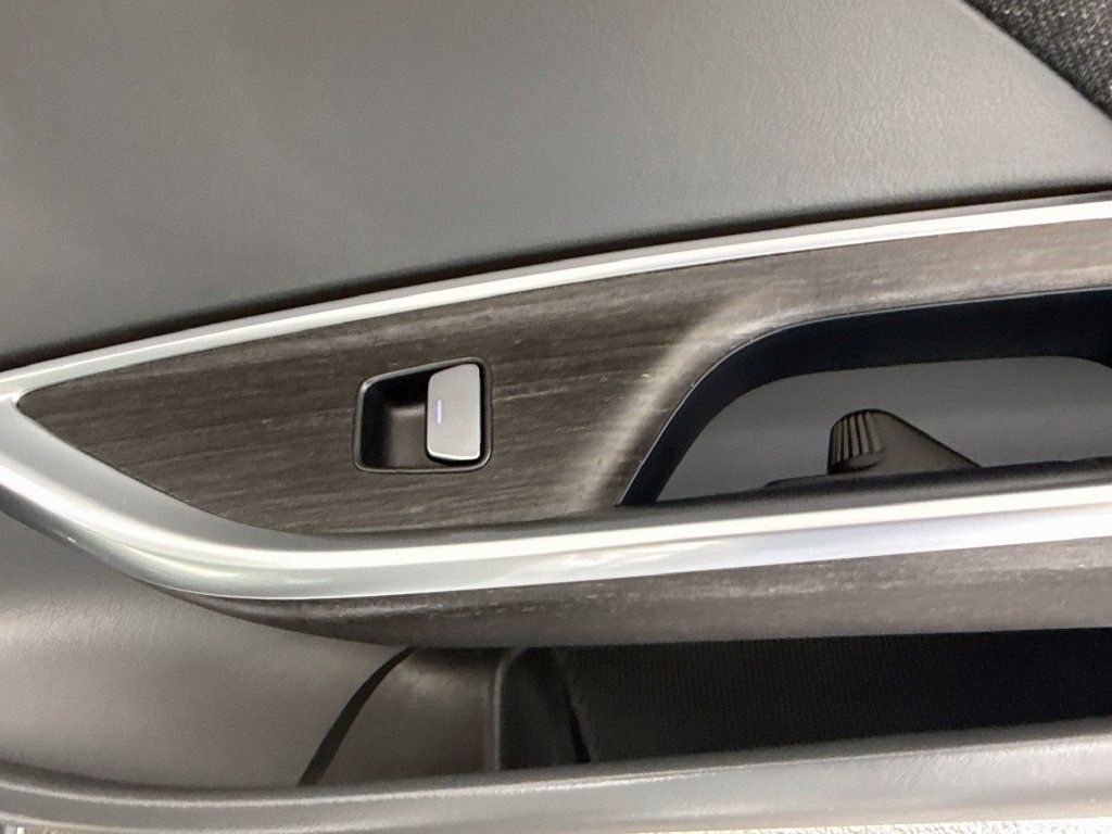 Used 2024 Lucid Air Touring AWD/4WD image 28