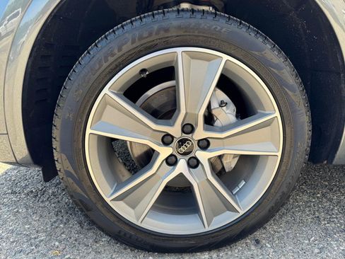 Used 2025 Audi Q5 2.0T Premium AWD/4WD image 19