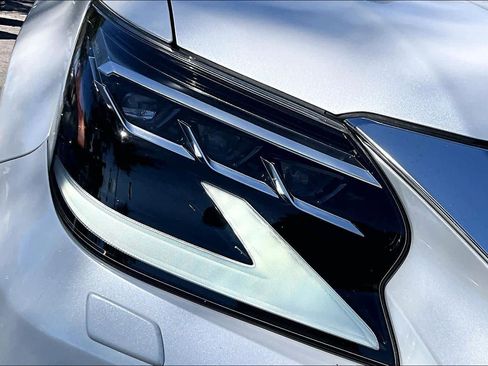 Used 2023 Lexus GX 460 Premium w/ Premium Package image 28