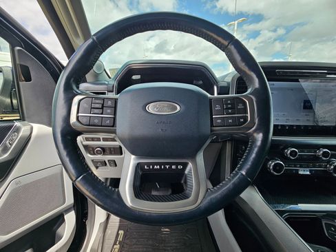 Used 2023 Ford F150 Limited image 16