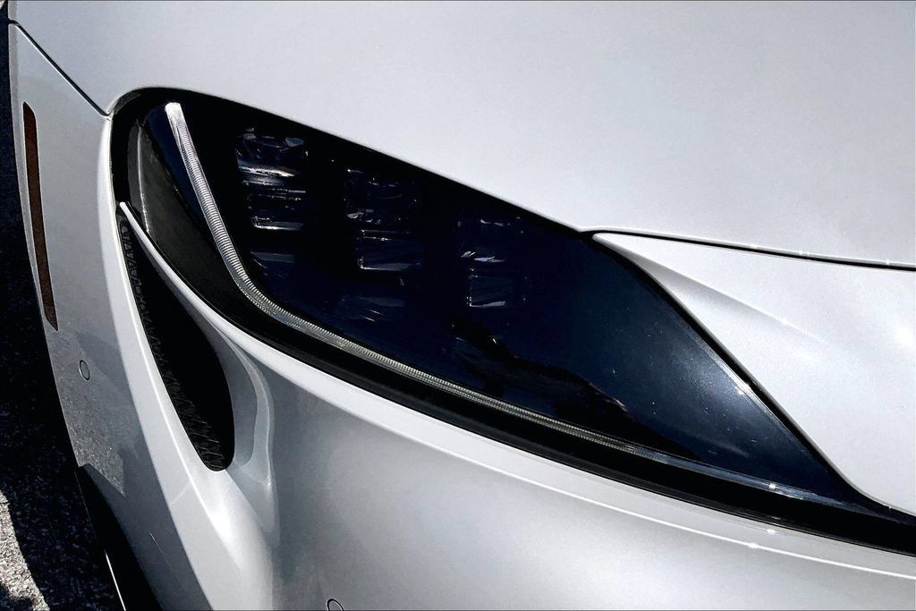 Used 2020 Toyota Supra w/ Driver Assist Package RWD image 27
