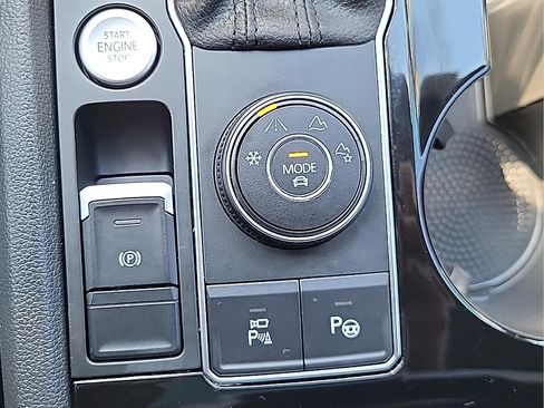 Used 2020 Volkswagen Atlas Cross Sport SEL Premium R-Line AWD/4WD image 27