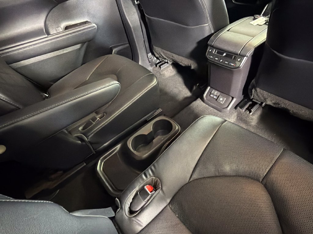 Used 2023 Toyota Highlander Platinum AWD/4WD image 35