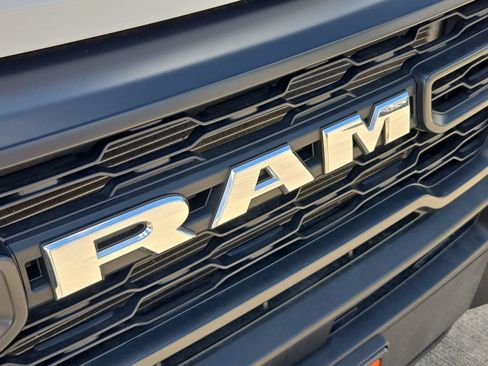 Used 2026 RAM ProMaster 2500 w/ Convenience Group FWD image 27