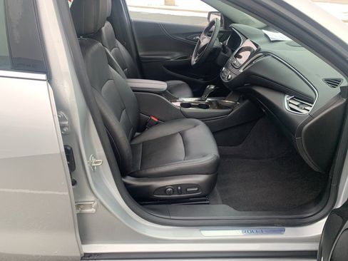 Used 2017 Chevrolet Malibu Premier w/ Driver Confidence Package image 27