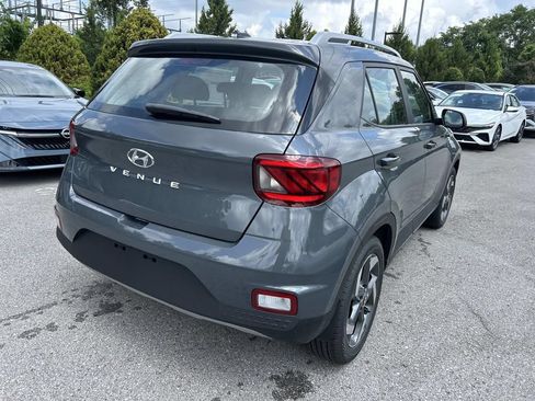 New 2026 Hyundai Venue SEL FWD image 7