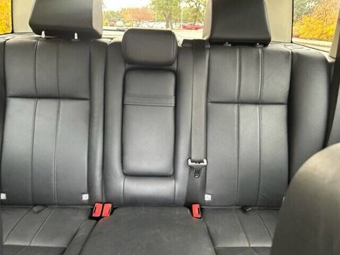 Used 2013 Land Rover LR2 HSE image 34