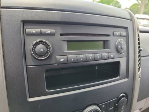Used 2013 Mercedes-Benz Sprinter 2500 image 27