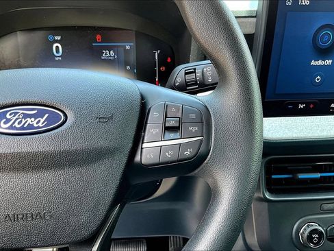 Certified 2025 Ford Maverick XLT w/ Equipment Group 302A AWD/4WD image 15