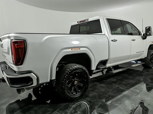 Used 2022 GMC Sierra 2500 Denali AWD/4WD image 9