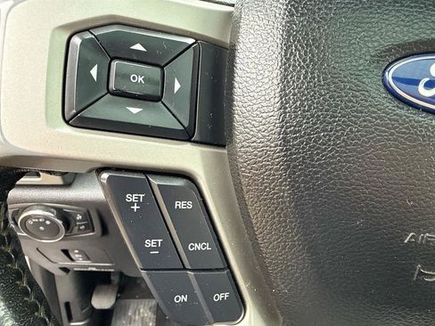 Used 2017 Ford F250 Lariat w/ Lariat Value Package image 20