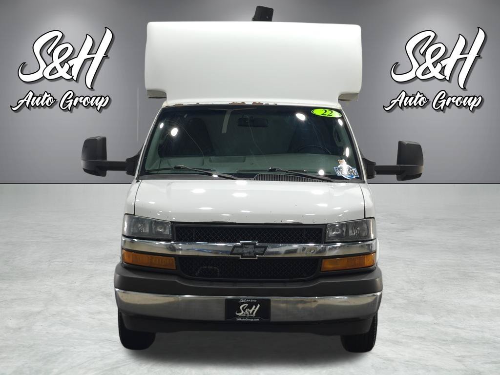 Used 2022 Chevrolet Express 3500 w/ Power Convenience Package RWD image 13