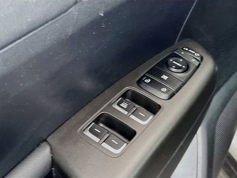 Used 2022 Kia Sportage LX w/ LX FWD Value Edition Package image 17