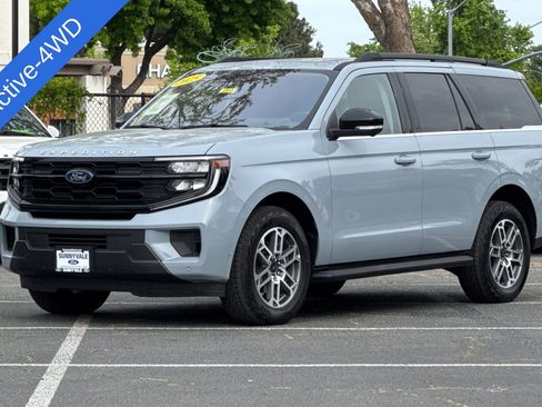Certified 2025 Ford Expedition Active AWD/4WD image 9