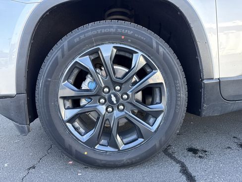 Used 2021 Chevrolet Traverse RS image 5