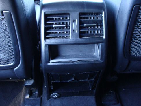 Used 2015 Mercedes-Benz ML 350 4MATIC image 35