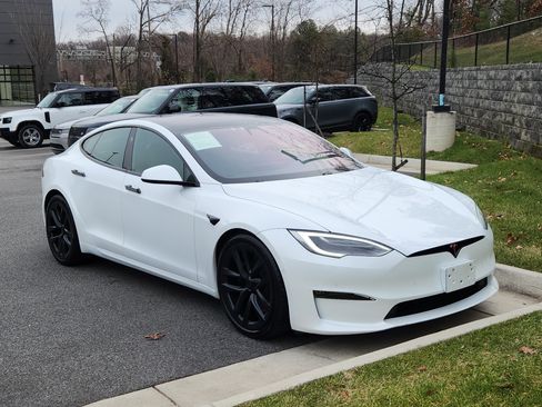 Used 2021 Tesla Model S Plaid image 10