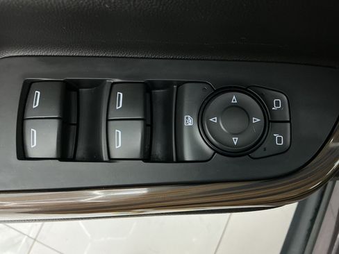 Used 2018 GMC Acadia SLE w/ Driver Alert Package I AWD/4WD image 38