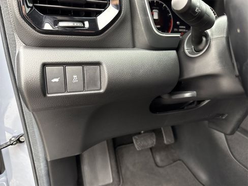 Used 2023 Honda Pilot Touring image 19