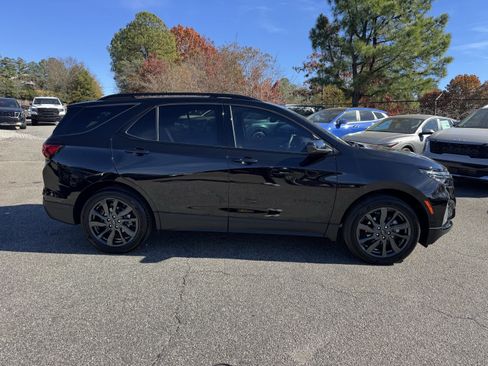 Used 2023 Chevrolet Equinox RS image 8