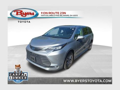 Used 2021 Toyota Sienna XLE FWD image 1