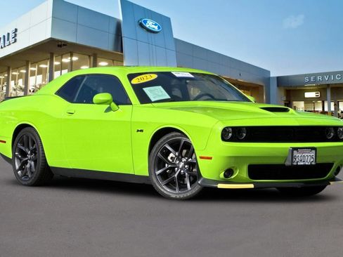 Used 2023 Dodge Challenger R/T w/ Plus Package RWD image 2