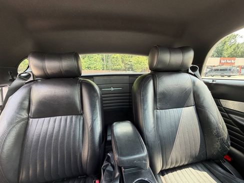 Used 2004 Ford Thunderbird RWD image 8