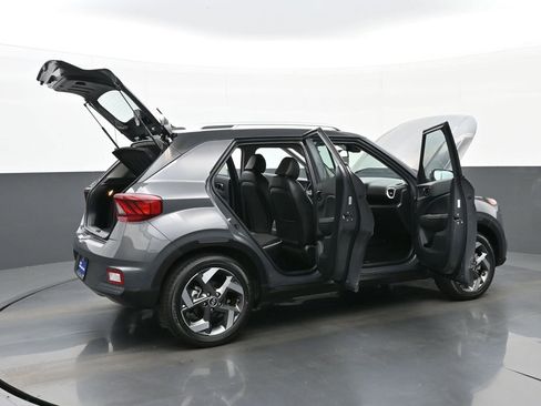 Certified 2023 Hyundai Venue Limited w/ Cargo Package image 48