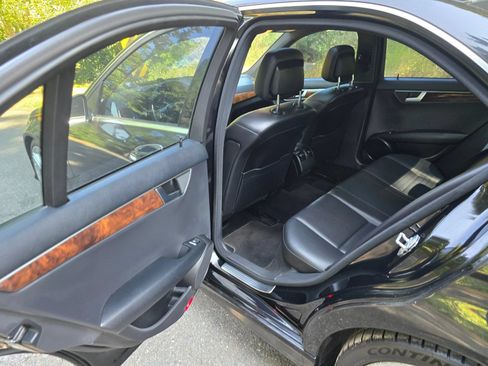 Used 2013 Mercedes-Benz C 300 4MATIC Sedan image 18
