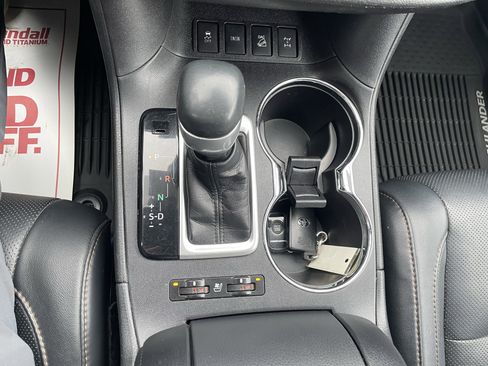 Used 2017 Toyota Highlander Limited w/ Protection Package #3 image 24