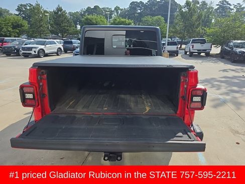Used 2023 Jeep Gladiator Rubicon w/ LED Lighting Group AWD/4WD image 6