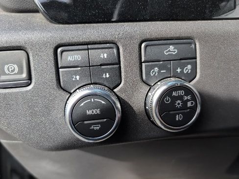 Used 2024 GMC Sierra 1500 Elevation w/ Preferred Package image 11