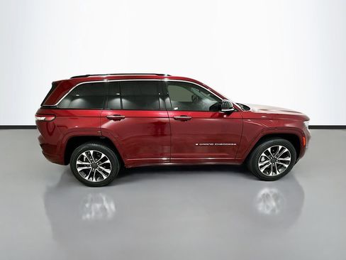 Used 2022 Jeep Grand Cherokee Overland RWD image 8