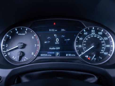 Used 2019 INFINITI QX50 Luxe w/ Navigation Package image 24