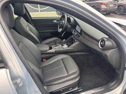 Used 2023 Alfa Romeo Giulia Ti AWD/4WD image 66