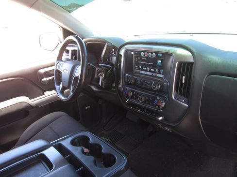 Used 2018 Chevrolet Silverado 1500 LT w/ All Star Edition AWD/4WD image 9