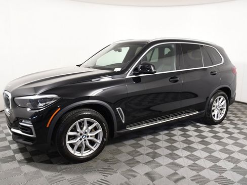 Used 2021 BMW X5 xDrive40i w/ Premium Package AWD/4WD image 2