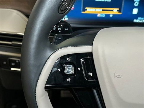 New 2025 Lincoln Corsair Reserve image 23