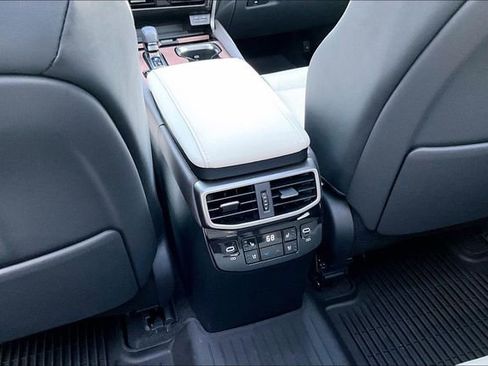 Used 2024 Lexus RX 350 AWD image 10